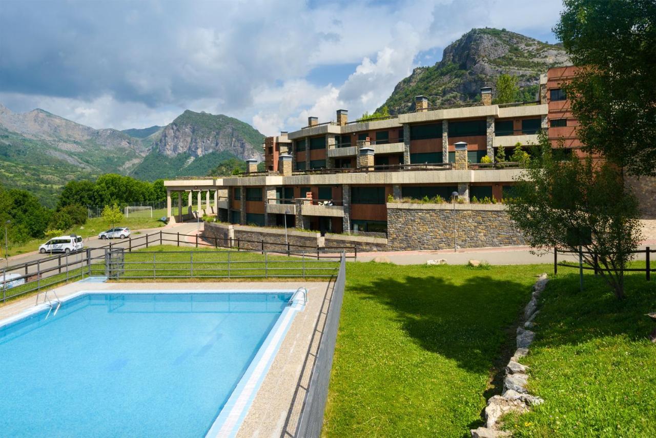 Pena Sabocos II Apartamento Turistico Panticosa Eksteriør billede